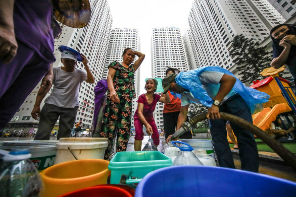 Nước[-]sạch[-]s&ocirc;ng[-]Đuống[-]đắt[-]đỏ[-]v&igrave;[-]'c&otilde;ng'[-]l&atilde;i[-]vay[-]ngh&igrave;n[-]tỉ?